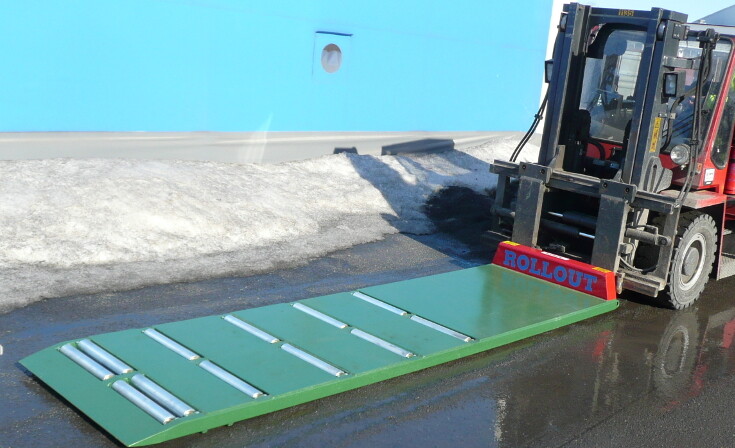 ROLLOUT NARROW unloading system by DeMACH ROLLOUT NARROW unloading system by DeMACH